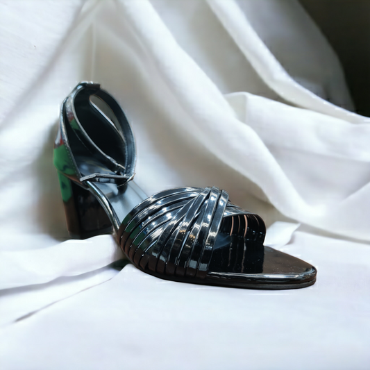 black sandals for girls